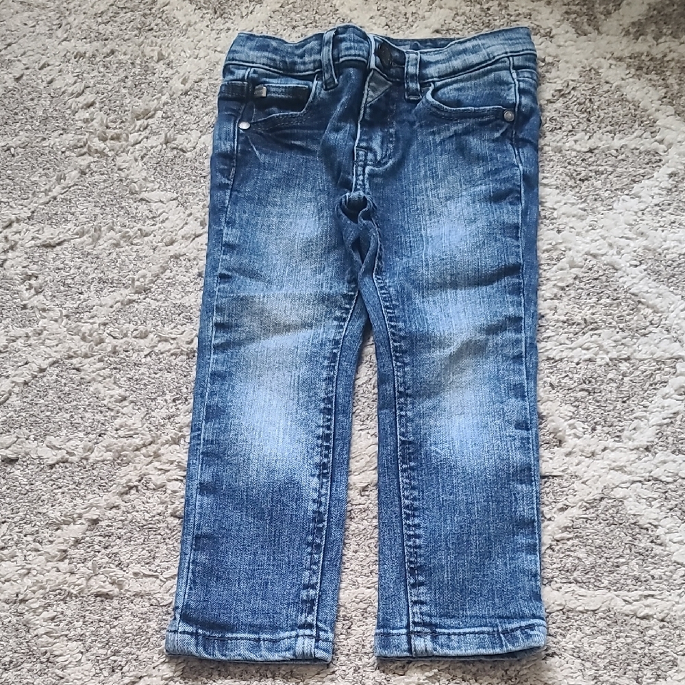4 for $28 - Guess Girls 3T Blue Jeans